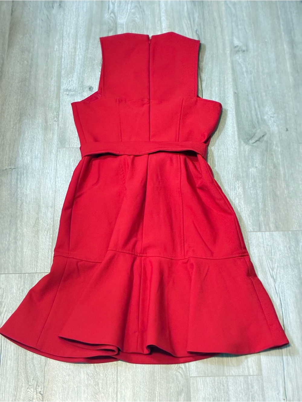 Cinq à Sept Red NWT Belted Flounce Hem Dress Size 8 Sleeveless Cocktail - Picture 9 of 9